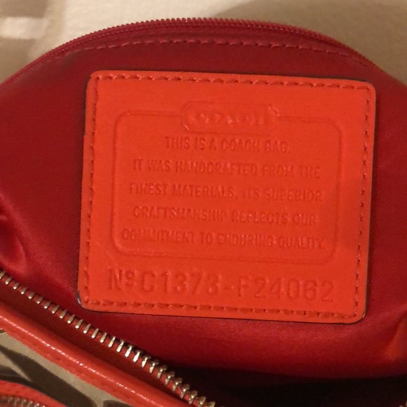 Coach Bag - Picture 5 of 7